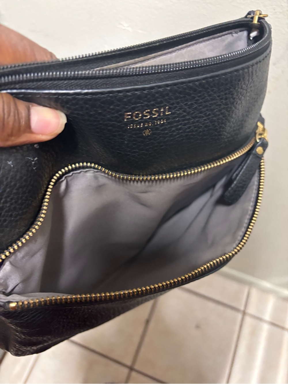 Fossil Tinsley Black Pebbled Leather Crossbody Purse 9X11 - Picture 4 of 4